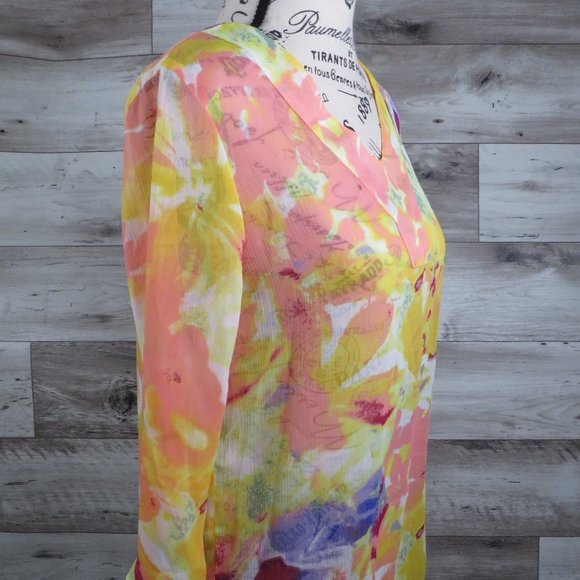 Tantrums* Women's 3/4 Sleeve V-Neck Curved Split End Hem Sheer Blouse~Size Small - Picture 4 of 10